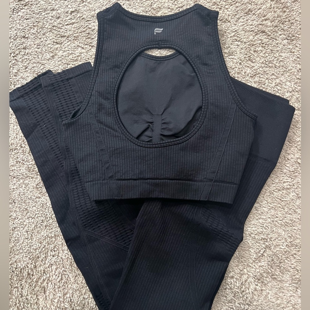 Khloe Kardashian Fabletics Set